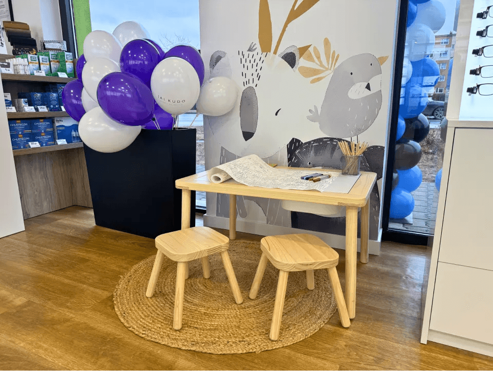 Zdjęcie przedstawiające kącik dla dzieci w salonie w Sieradzu